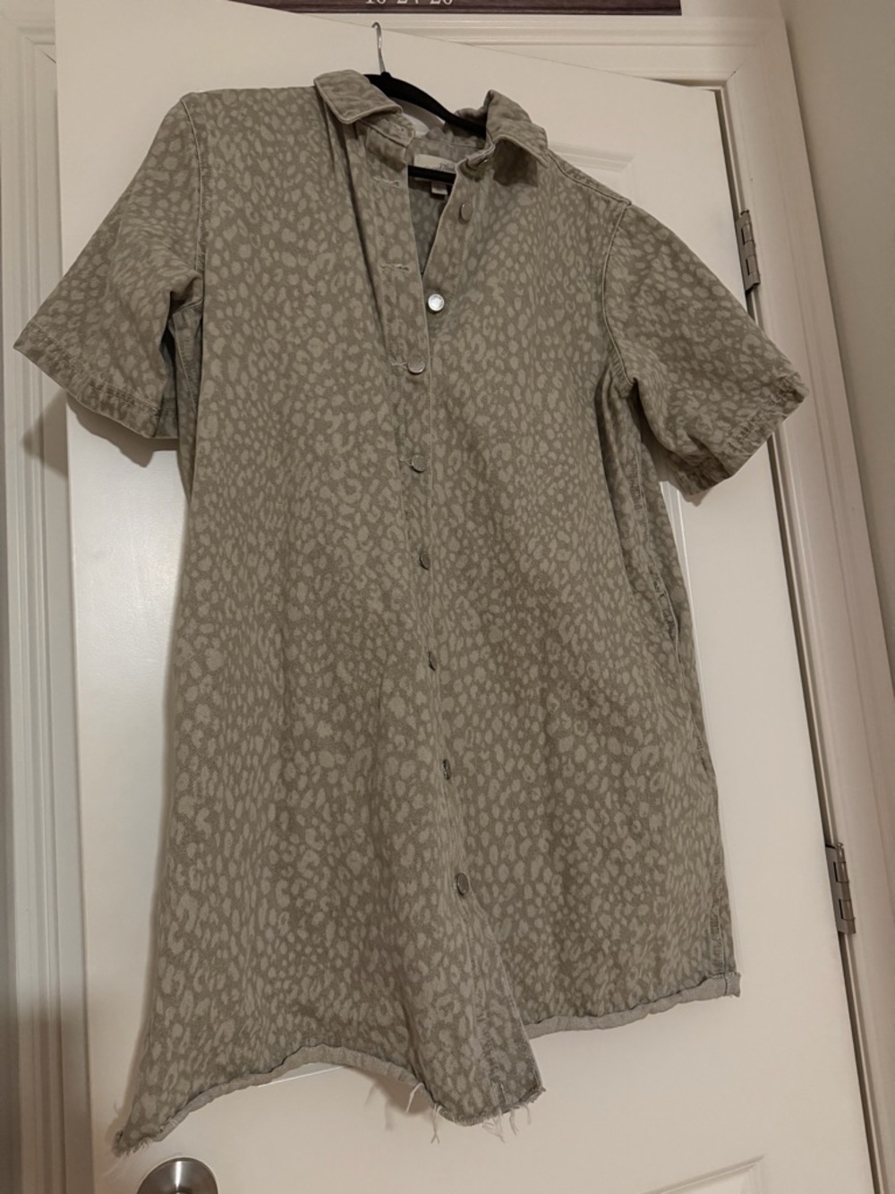 Universal Thread leopard structured denim dress